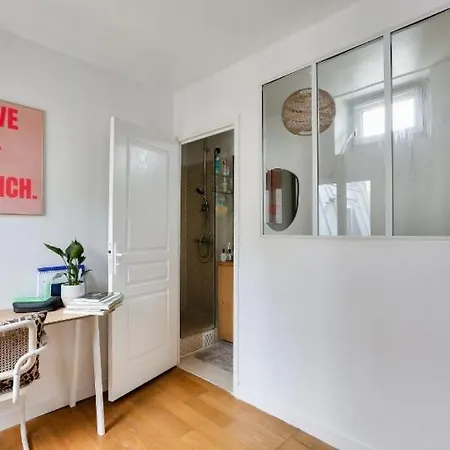 Duplex Lumineux Plein Montmartre Paryż